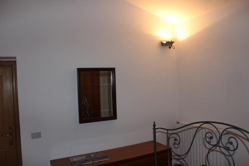 Il Vecchio Cipresso Apartment San Gimignano Phòng bức ảnh